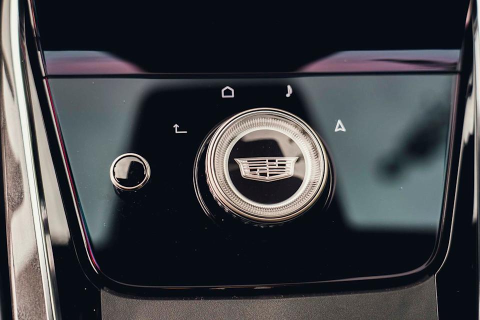 2025 cadillac escalade iq