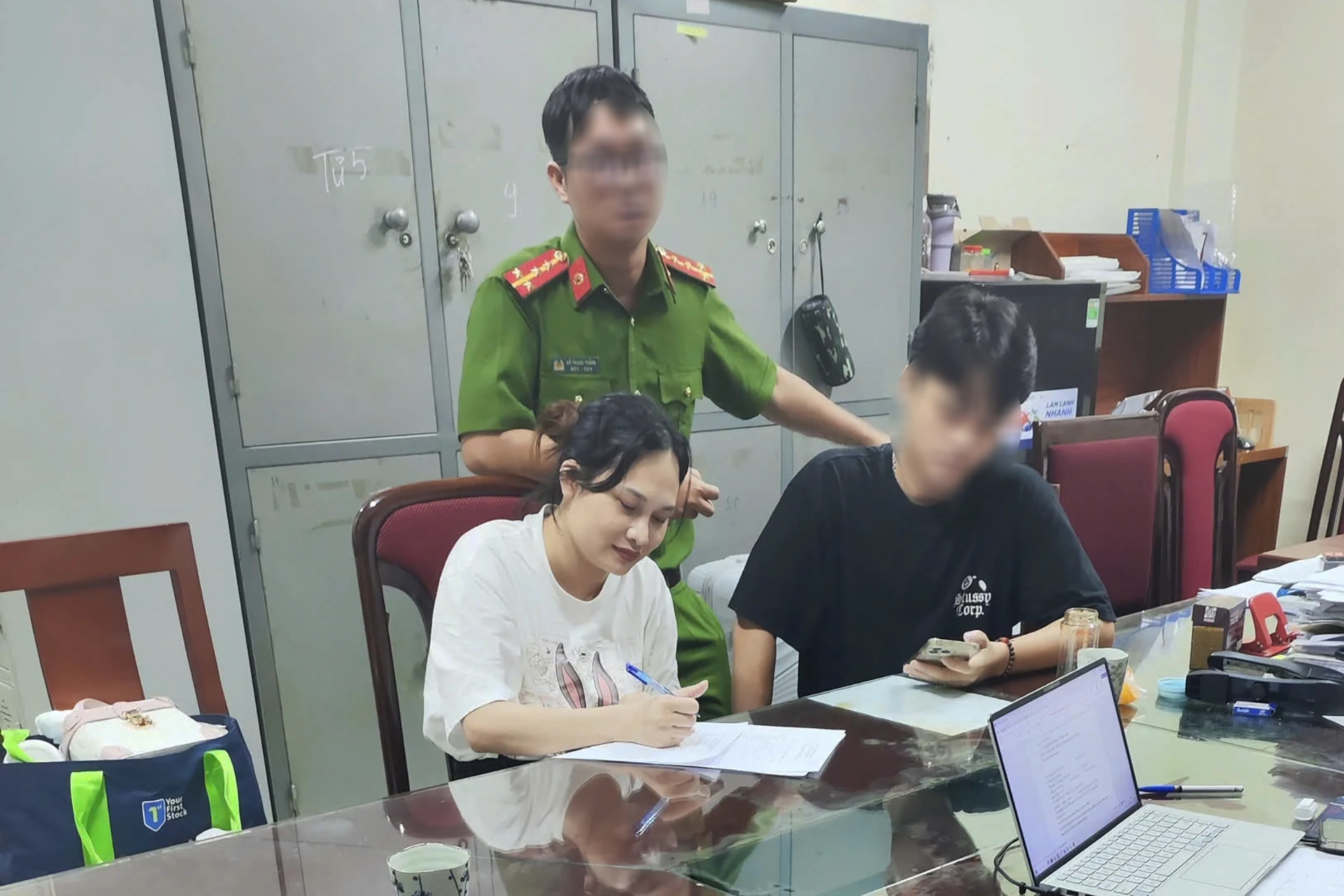 Ngô Thị Thêu vừa được công an dẫn giải từ Thái Lan về Việt Nam là ai?