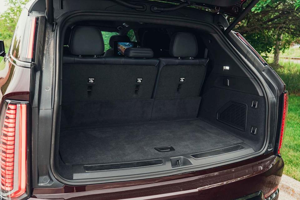 2025 cadillac escalade iq