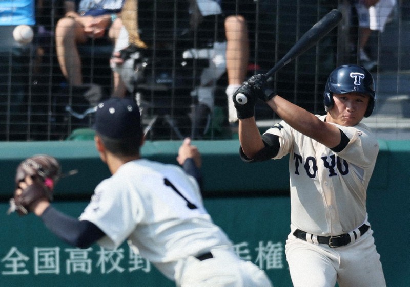 「末吉投手にリベンジを」　東洋大姫路「翔哉真」の強さ　夏の甲子園