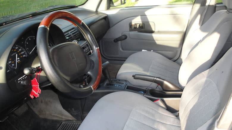 Interior of a Saturn SL2