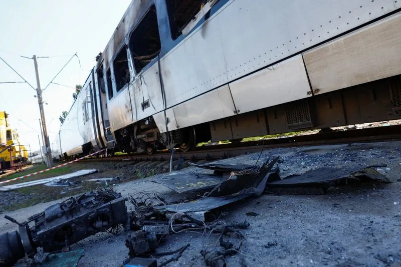 In Kyiv, one man's dash to try to save neighbours after Russian strike