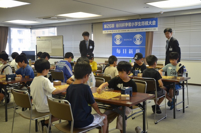 大人顔負けの“熱戦”　谷川杯将棋大会2部は「大阪の小5」が優勝