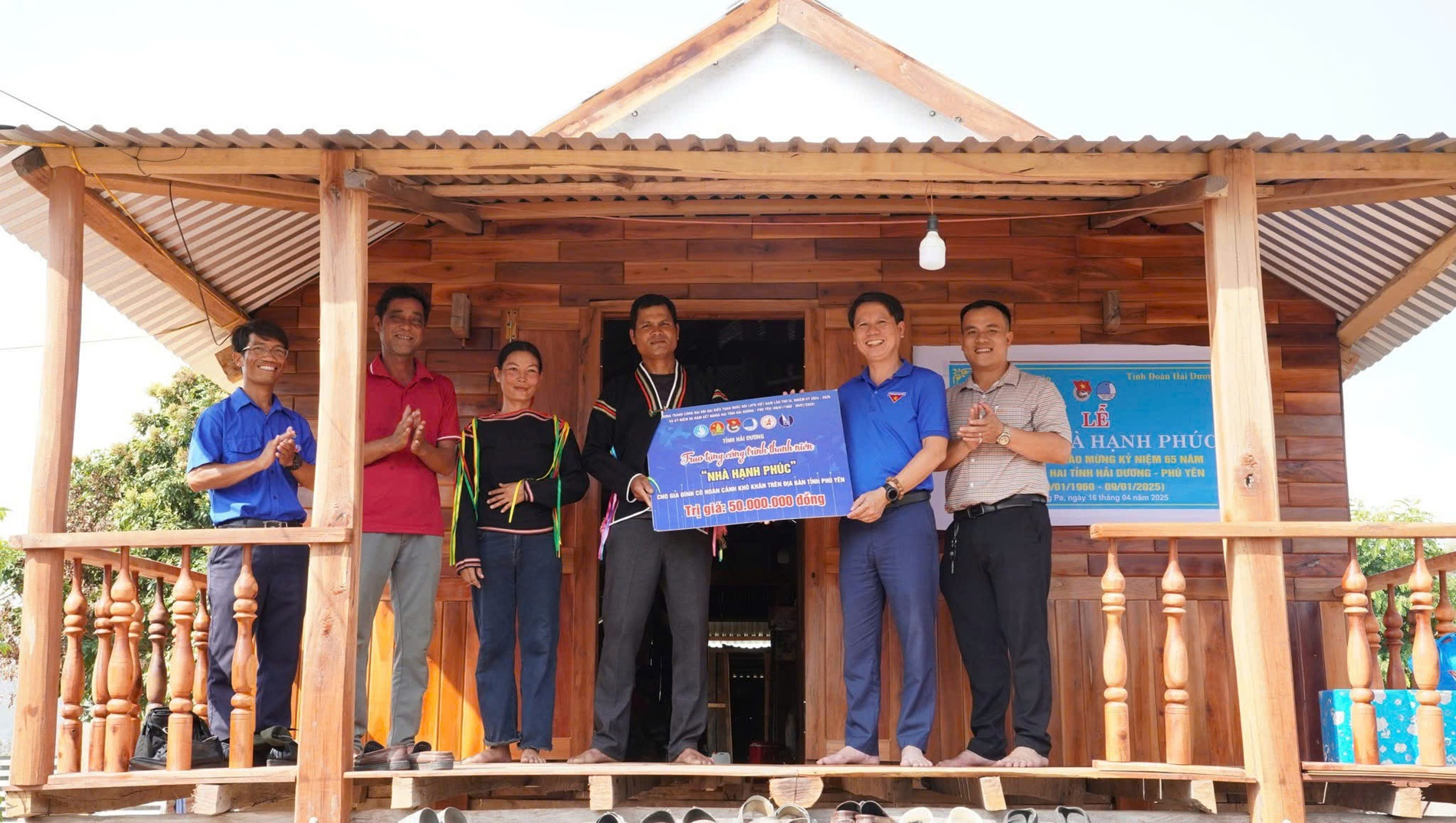 Tăng tốc xóa nhà tạm, nhà dột nát: Đắk Lắk sắp 'về đích' với cách làm riêng