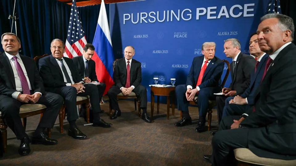 White House signals strong momentum toward peace in Ukraine but many questions linger