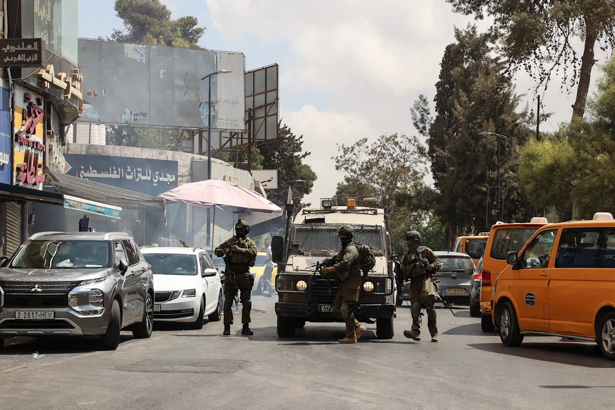 Child among 24 Palestinians wounded by Israeli army raid in Ramallah