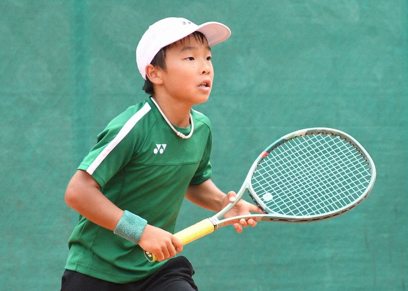 全小で準優勝し、全日本ジュニアを楽しみにしている藤瀬大智選手＝東京都世田谷区の第一生命相娯園テニスコートで2025年8月9日、橋本陵汰撮影
