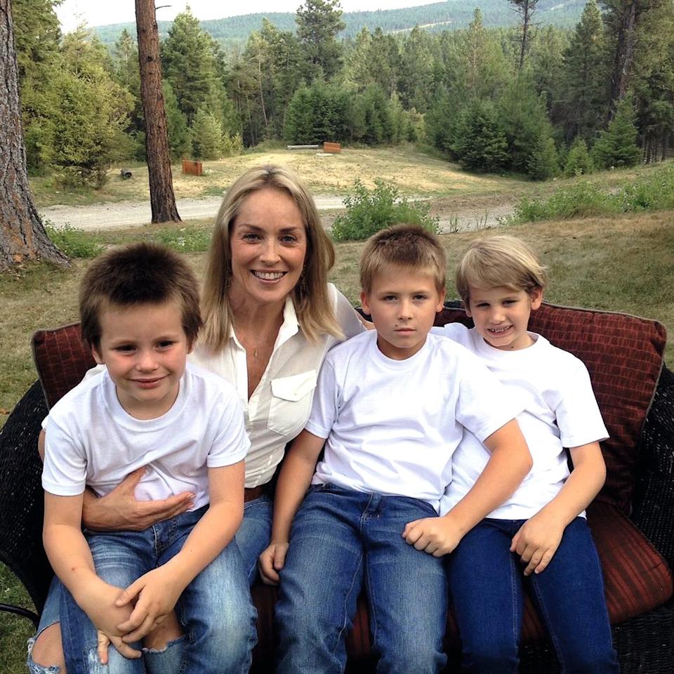 SHARON STONE POR PRIMERA VEZ JUNTO A SUS TRES HIJOS: DE SUS PROBLEMAS DE SALUD A LA NUEVA ETAPA CON EL NIDO VACÍO