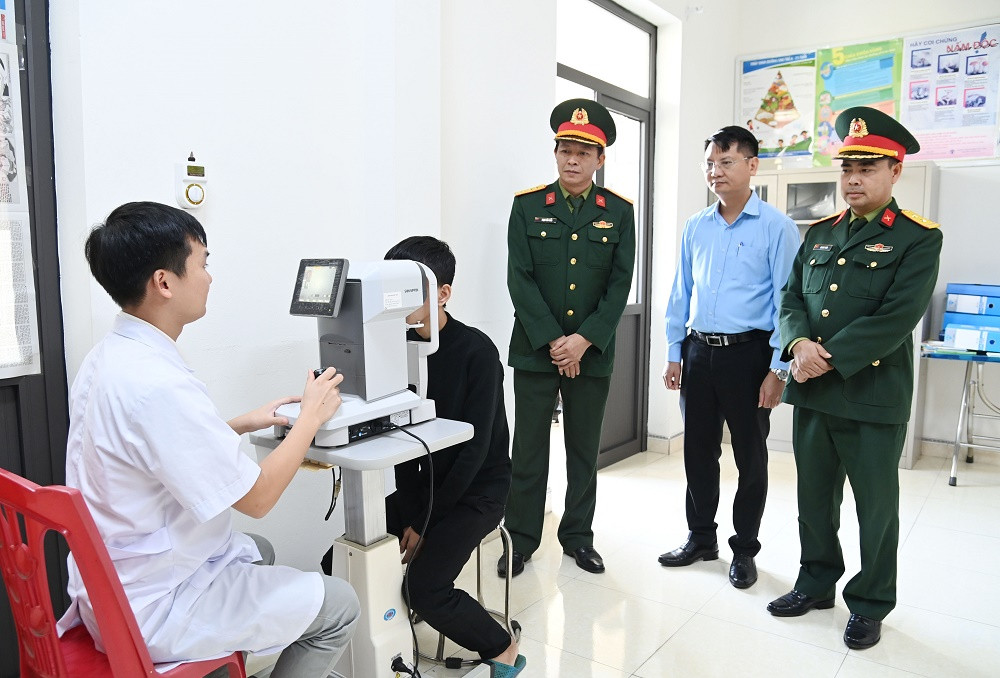 Bộ Quốc phòng nêu lý do quy định chỉ số BMI 18-29.9 khi tuyển công dân nhập ngũ