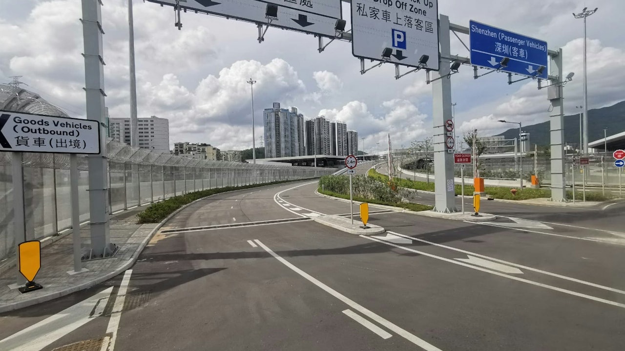 北上｜持蓮塘配額私家車明日起　每日凌晨零時至0630可經皇崗過境