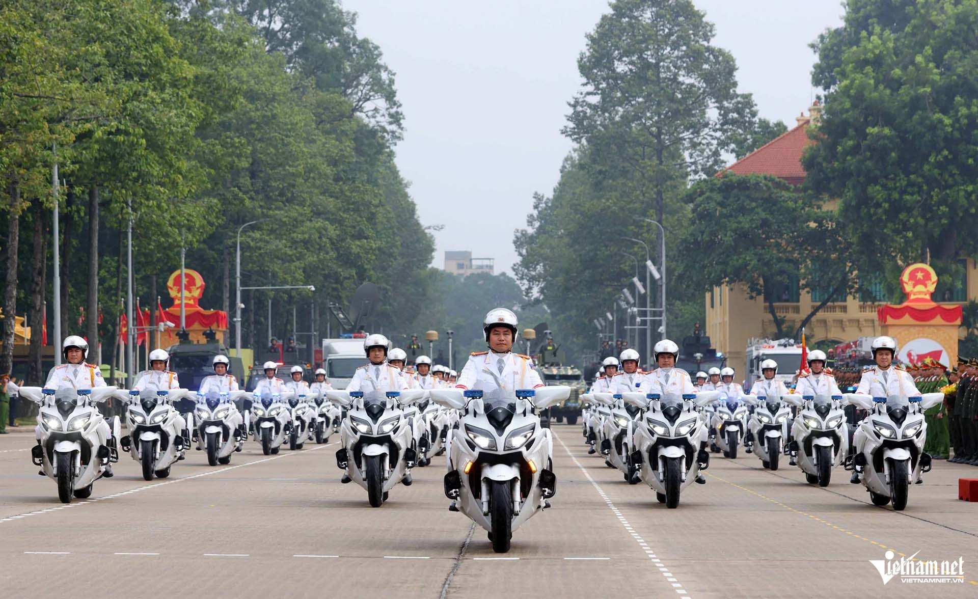 Bộ Công an hướng dẫn việc sử dụng giấy mời, thẻ phục vụ lễ diễu binh