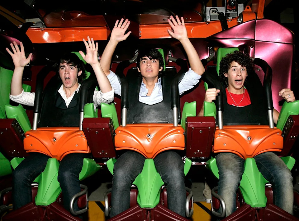 2007: Life Is a Rollercoaster
