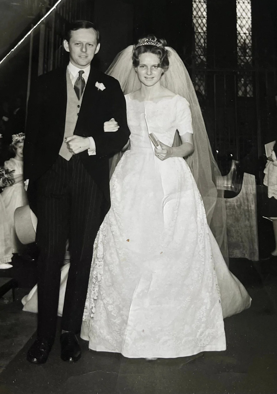 Kelly married Linda McNair Scott