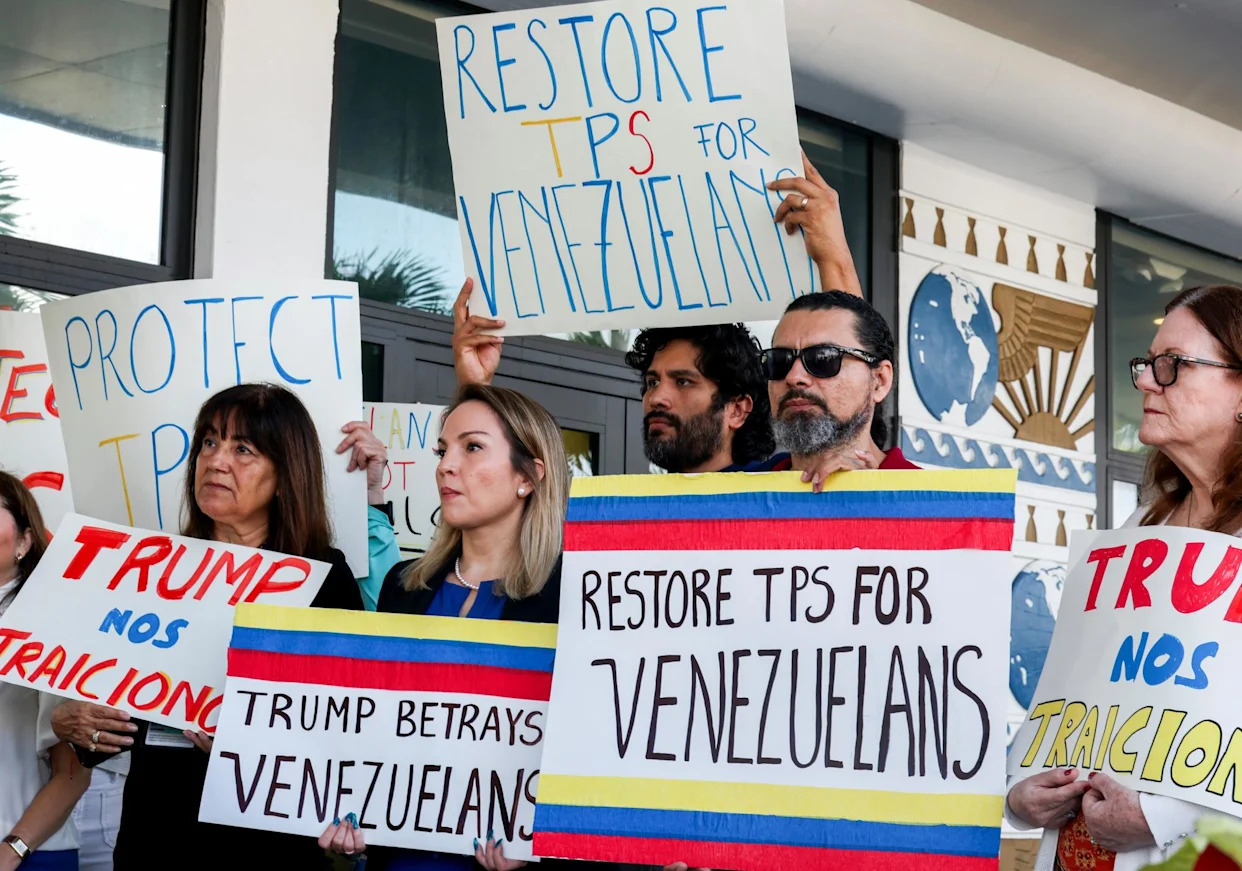 <span>People rally in support of temporary protected status for Venezuelans in Miami, Florida, on 13 February 2025.</span><span>Photograph: Joe Raedle/Getty Images</span>