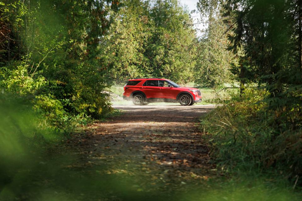 Ford Drops Sporty 2025 Explorer ST Lease Offer for August