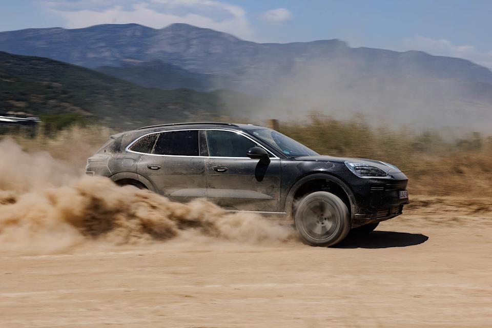 Porsche Cayenne EV protortype review 2025 011
