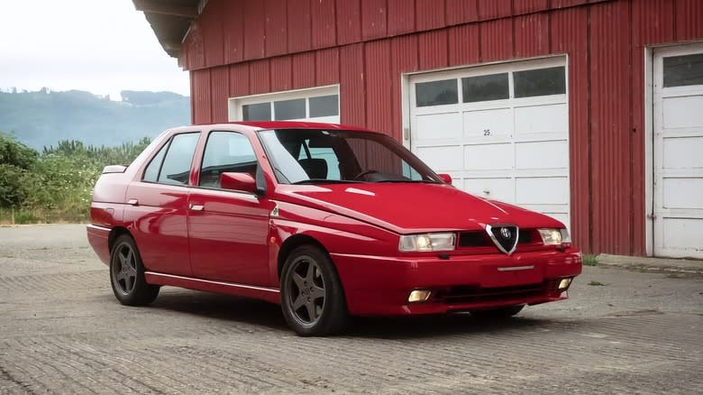 1996 Alfa Romeo 155 2.5 three-quarter front image