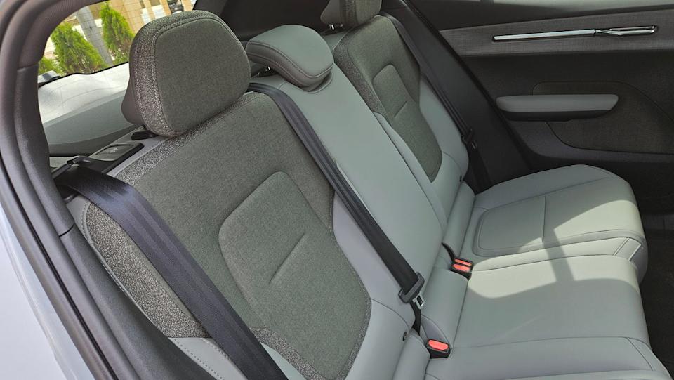 2026 volvo ex30 cross country
