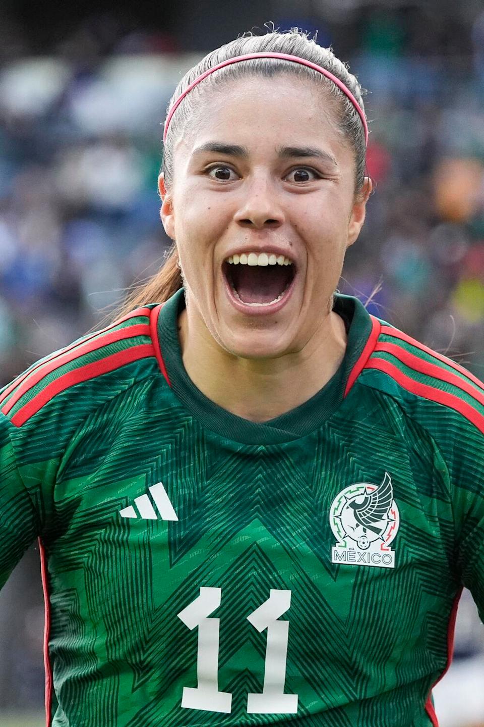 Hace 10 años viajaba sola en camión para ir a entrenar, hoy Ovalle es el fichaje más caro del fútbol femenil