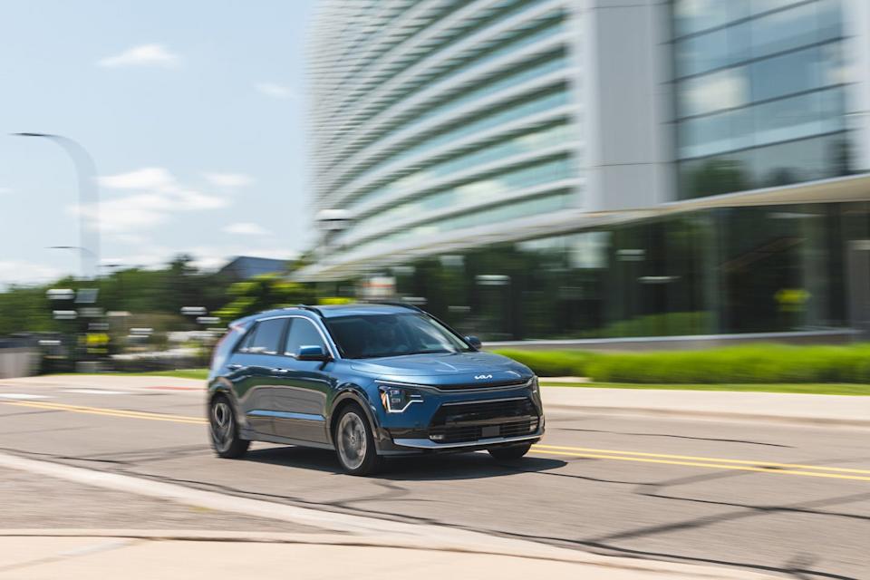 2025 kia niro phev long term