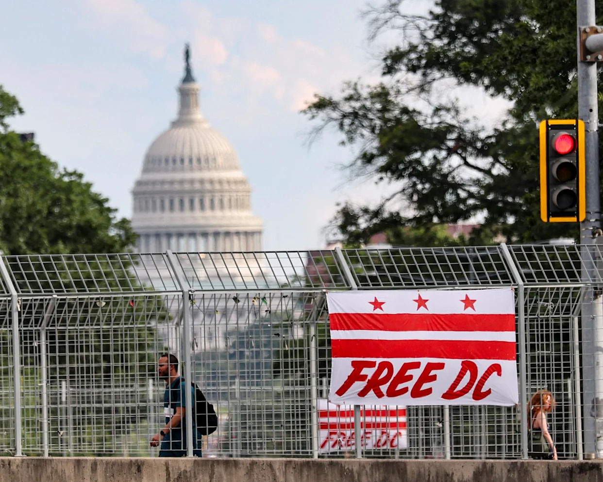 Trump news at a glance: national guard gathers in DC as president mulls expanding their role across US