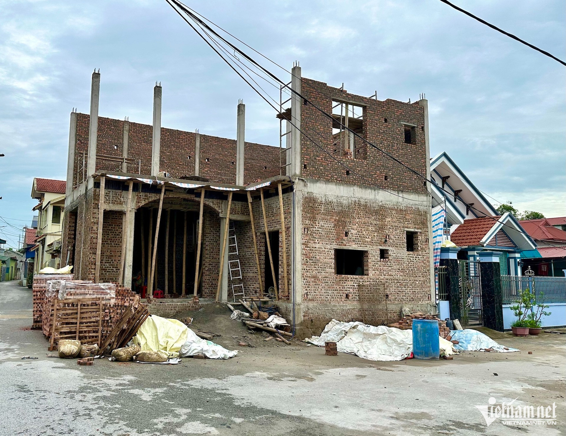 Bộ Xây dựng trả lời việc miễn giấy phép xây dựng ở Hà Nội
