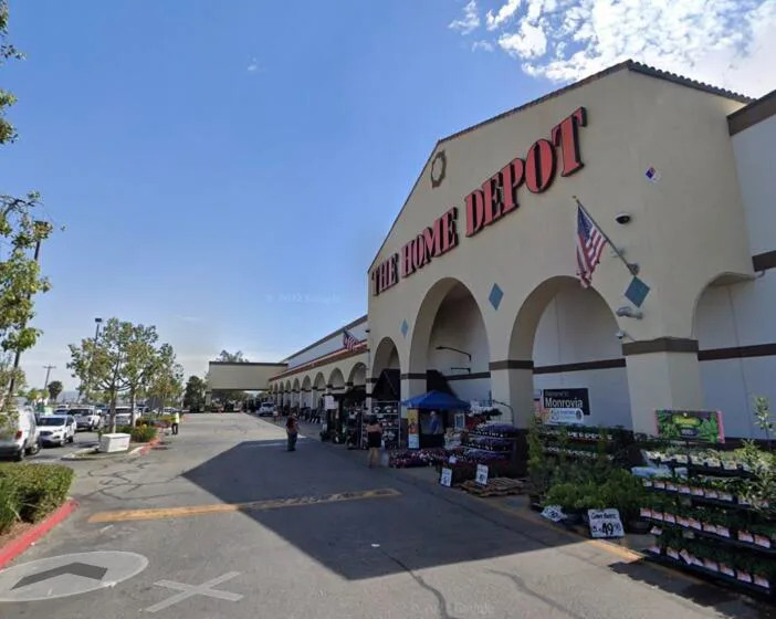 Man fleeing Home Depot immigration raid is hit and killed by a car on the 210 Freeway