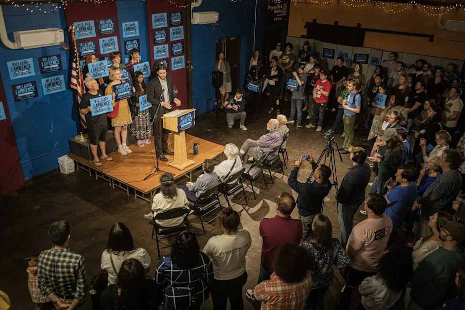William Lawrence speaks to the crowd at his campaign kickoff for U.S. Congress in Michigan’s 7th Congressional District, Lansing. Aug. 26, 2025 | Photo by Erick Diaz Veliz/Michigan Advance