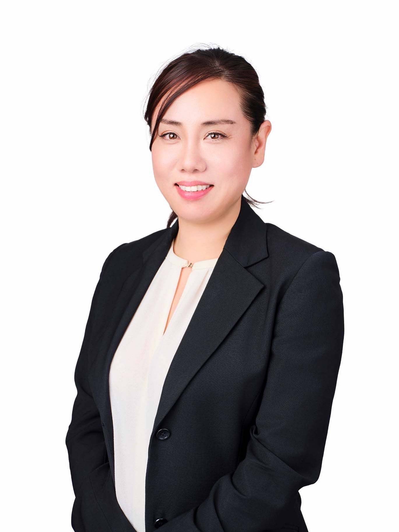 「めっちゃ綺麗」人気覆面女子レスラー〝素顔＆本名〟での〝政界挑戦〟に反響「びっくりしましたー！」「2度見しました」「応援します」の声