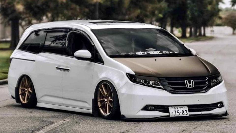 Swagger This Wagon: Tuned Honda Odyssey Beckons
