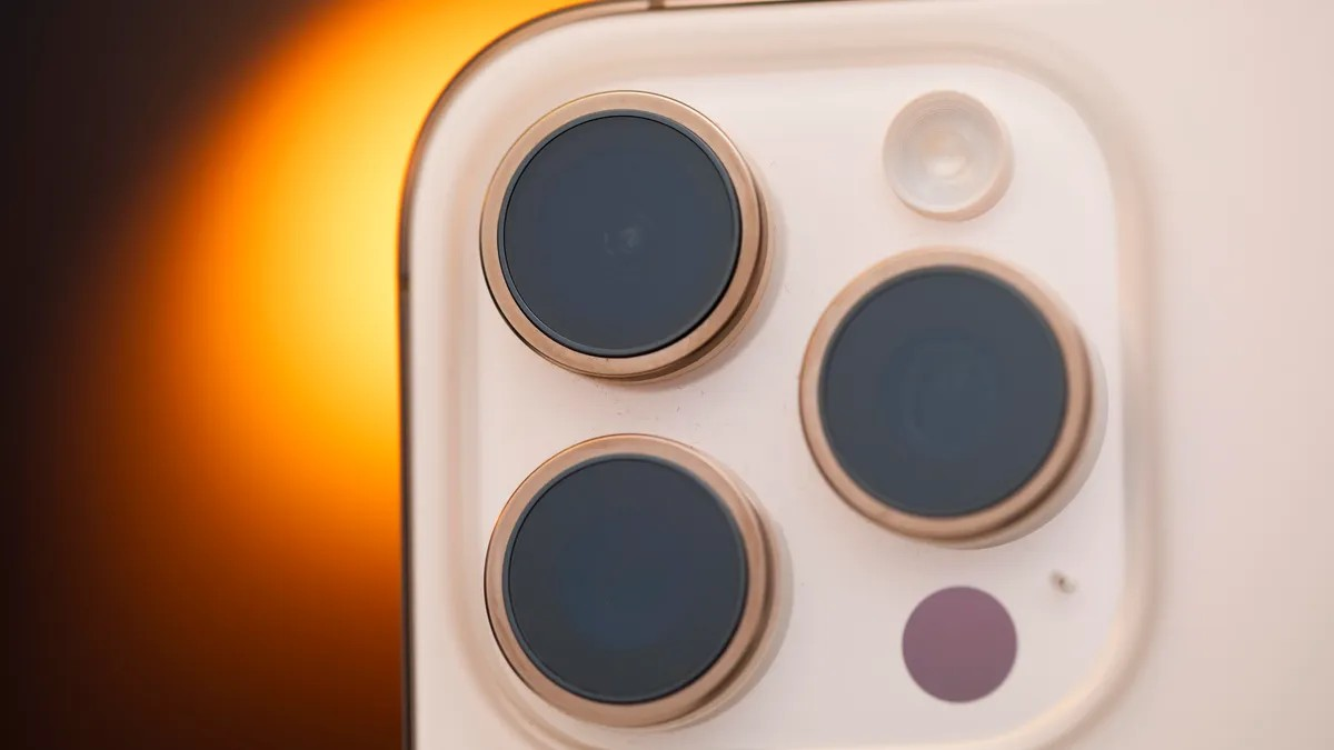 iPhone 17 sắp ra mắt, nhiếp ảnh gia nổi tiếng 'cầu xin' Apple một điều