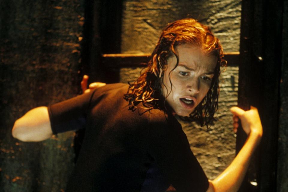 Saffron Burrows en Alerta en lo profundo (© WV Deep Blue LLC)