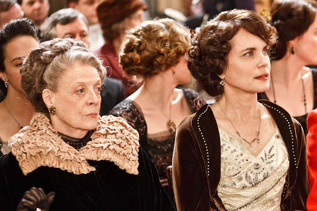 Elizabeth McGovern says Maggie Smith's absence from new“ Downton Abbey” 'sort of freed up the rest of the narrative'