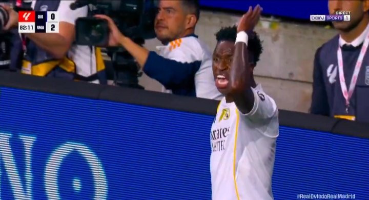 Xabi Alonso mắng Vinicius trước toàn đội Real Madrid