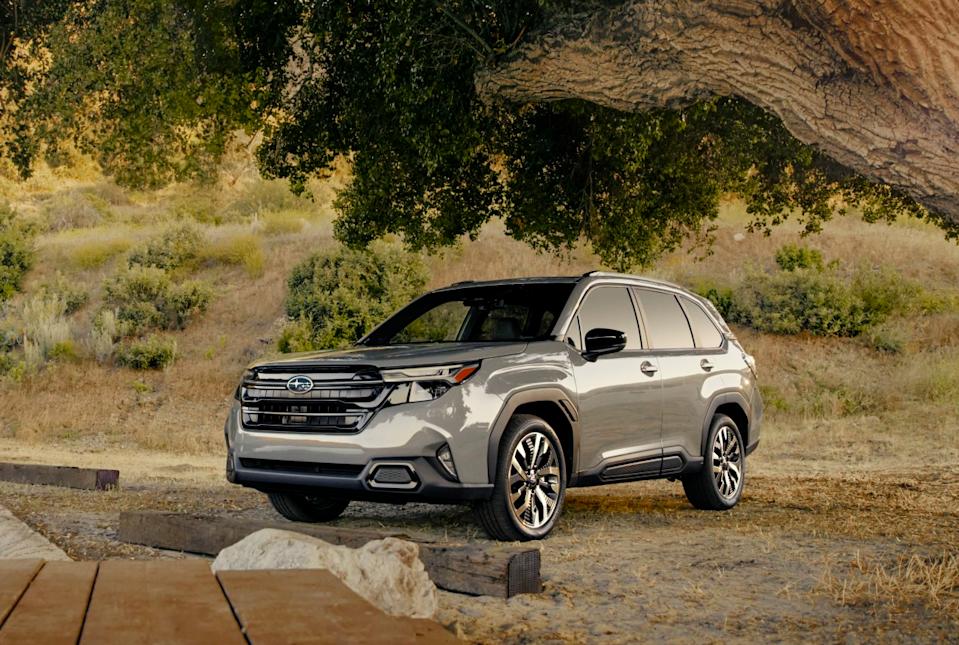 2025 Subaru Forester TouringSubaru