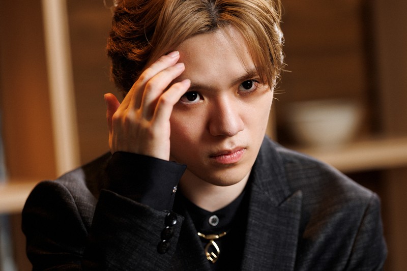 インタビュー取材に答えるプロフィギュアスケーターの宇野昌磨さん＝東京都千代田区の「LEXUS　MEETS...」で2025年7月18日、吉田航太撮影