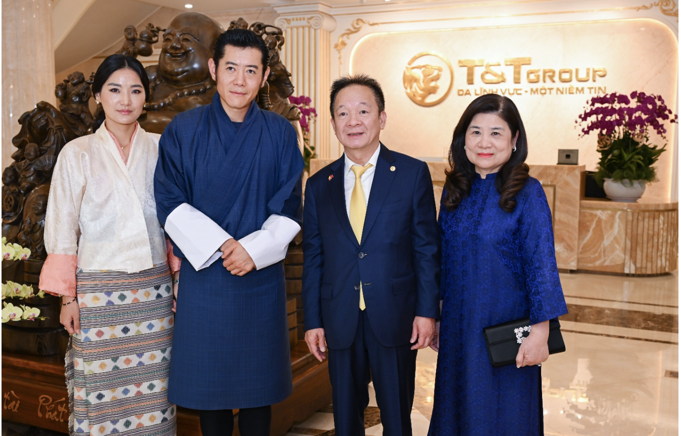 Quốc vương Bhutan và Hoàng hậu thăm Tập đoàn T&T Group