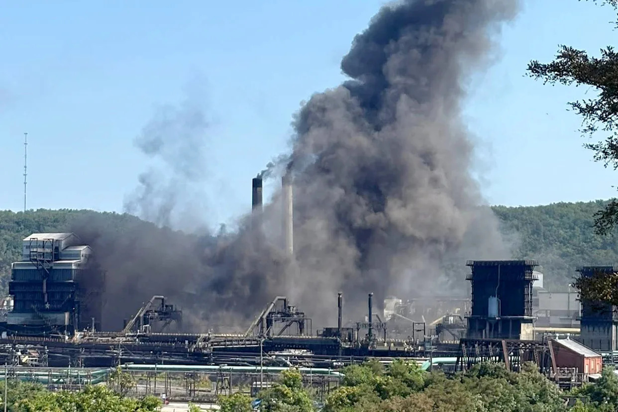 At least 1 person killed in Pennsylvania steel factory explosion, dozens injured