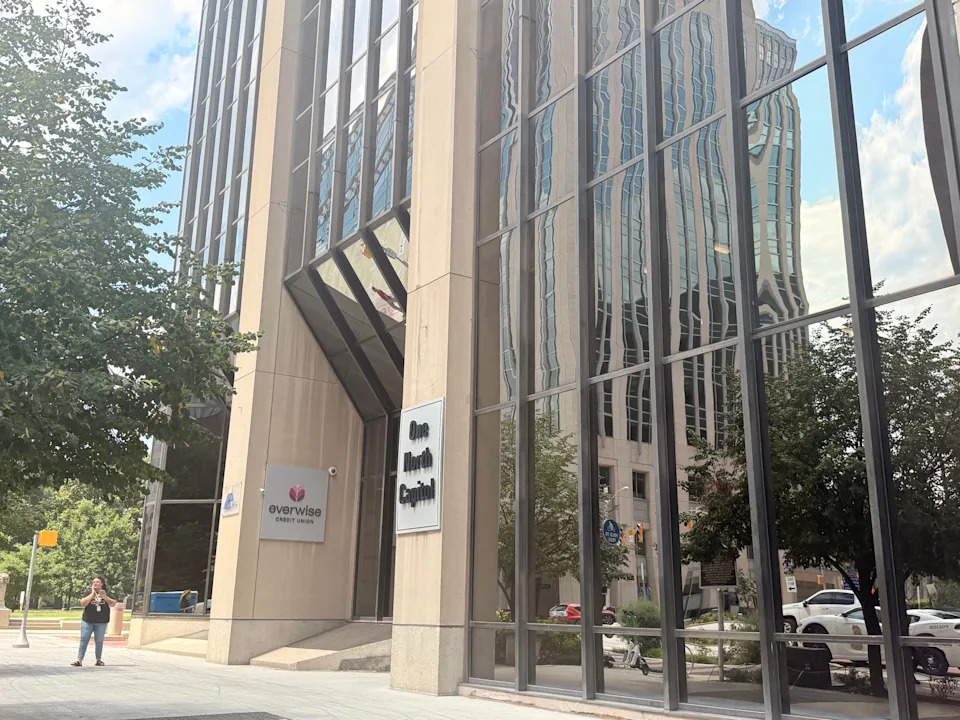 Death investigation launched after body found on roof of Indiana government building downtown