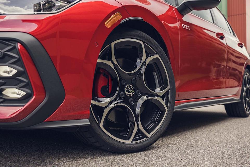 2025 volkswagen golf gti autobahn