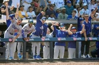 ドジャースとパドレスが同率首位で並ぶ　ともに74勝57敗