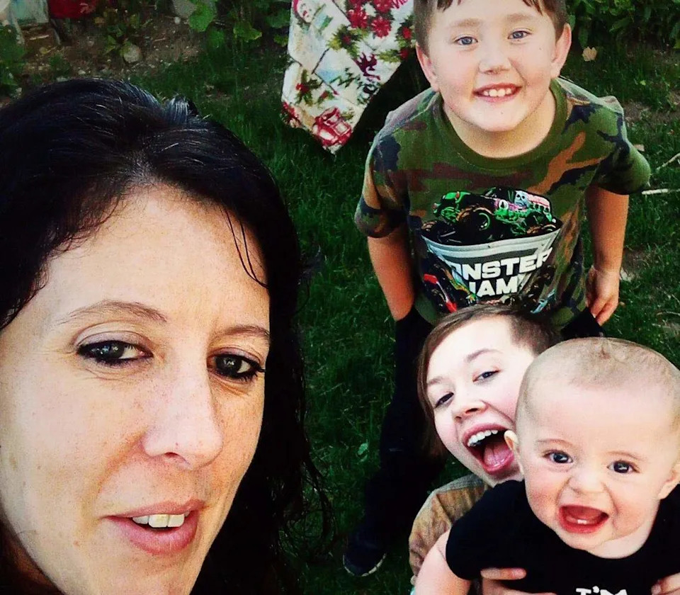 Onyx Cornish, right middle, with her mother, Crystal Thompson, left, and two younger brothers. Onyx, 18, was killed on Monday, Aug. 18, 2025. Her father, Delbert Cornish, has been accused of killing her and was charged with first-degree murder.