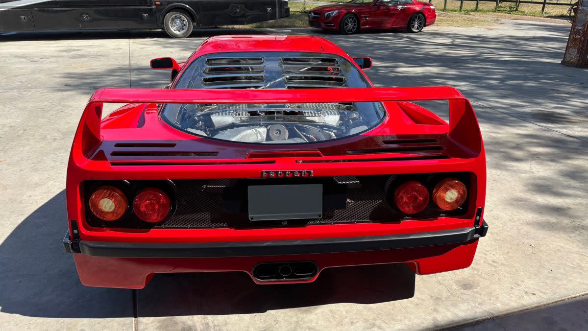 The 1990 Ferrari F40 in Photos