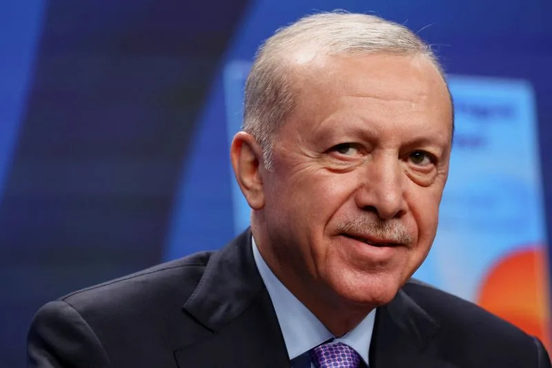Erdogan tells Putin Turkey supports Ukraine peace effort
