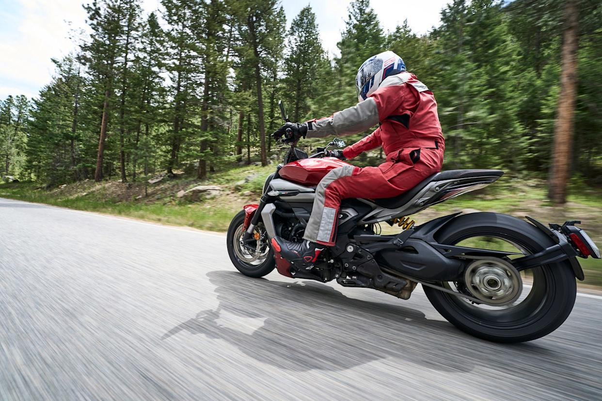 2025 Ducati XDiavel V4 Is a Successful Mash-Up