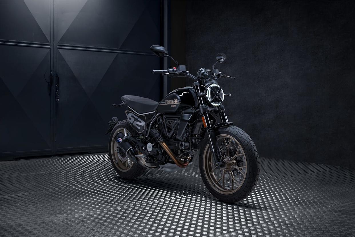 2025 Ducati Scrambler Full Throttle Photo Gallery