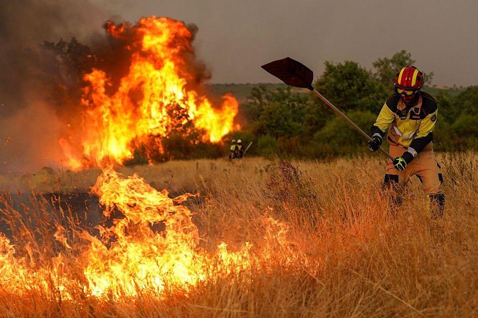 Qué son las tormentas secas y qué papel tienen en los incendios que asolan parte de España