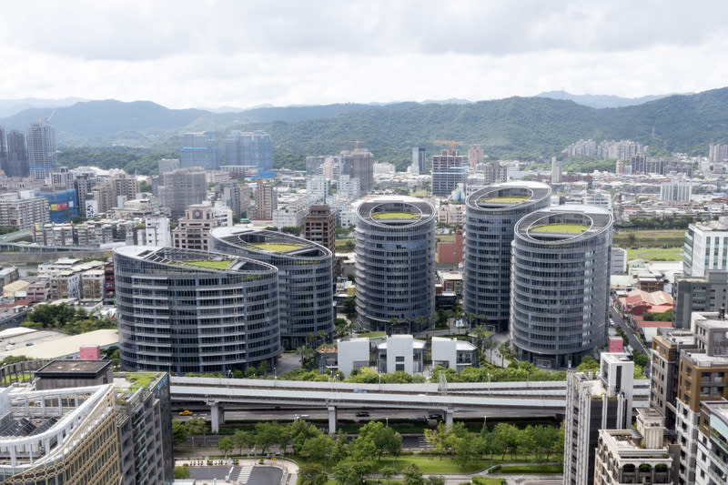 台塑企業加薪2%！平均薪資衝破6萬元 回溯至7/1生效