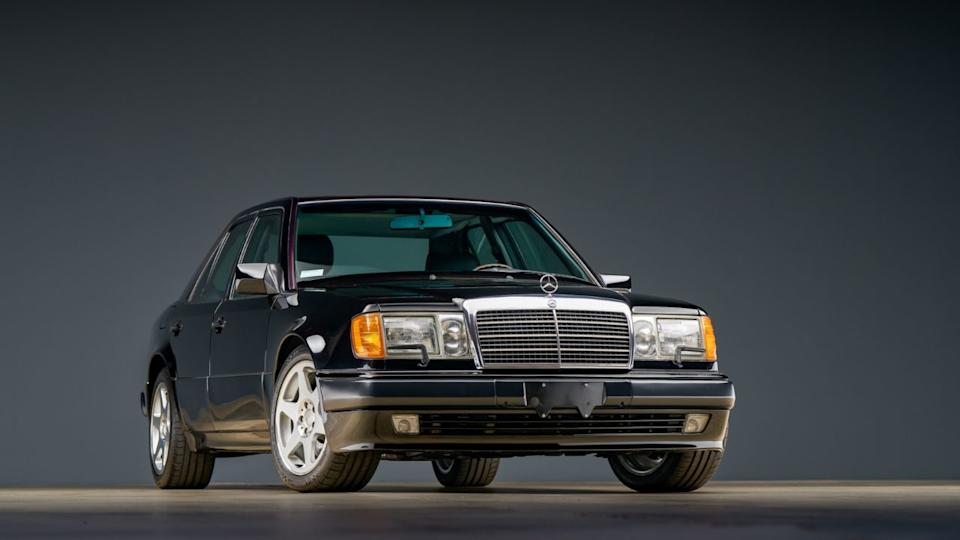 Mercedes-Benz 500E