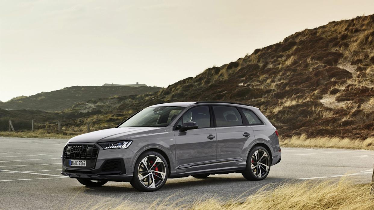 5 Luxury SUVs That Will Have Massive Price Drops in Fall 2025